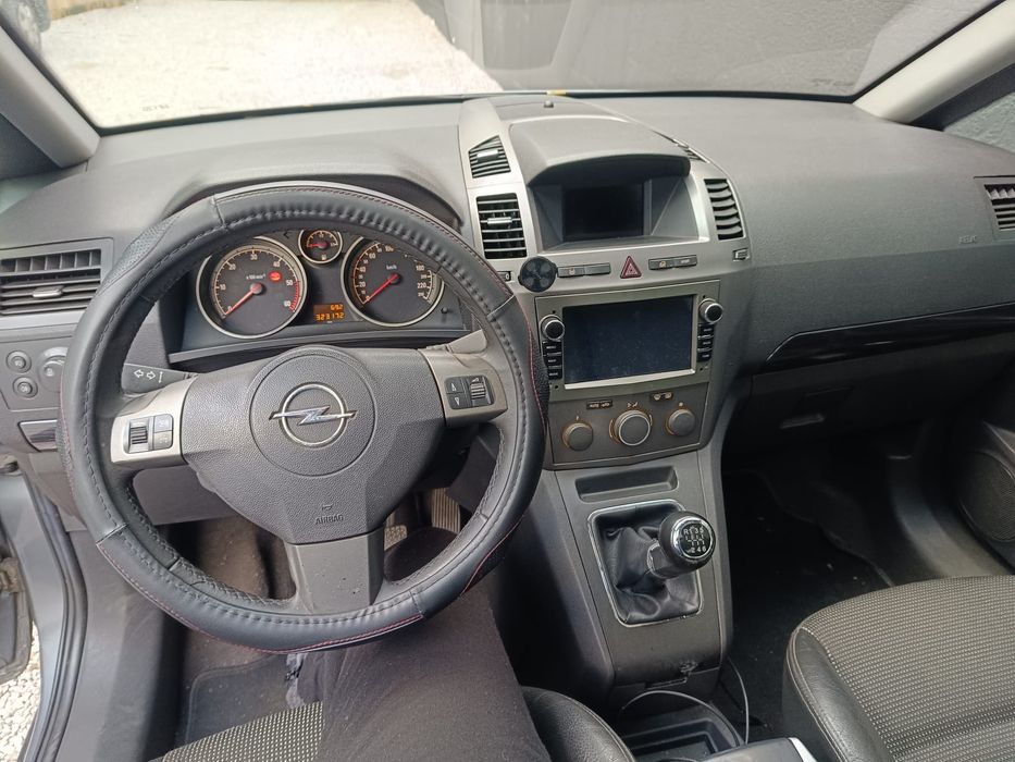 Zafira 2005 em perfeito funcionamento