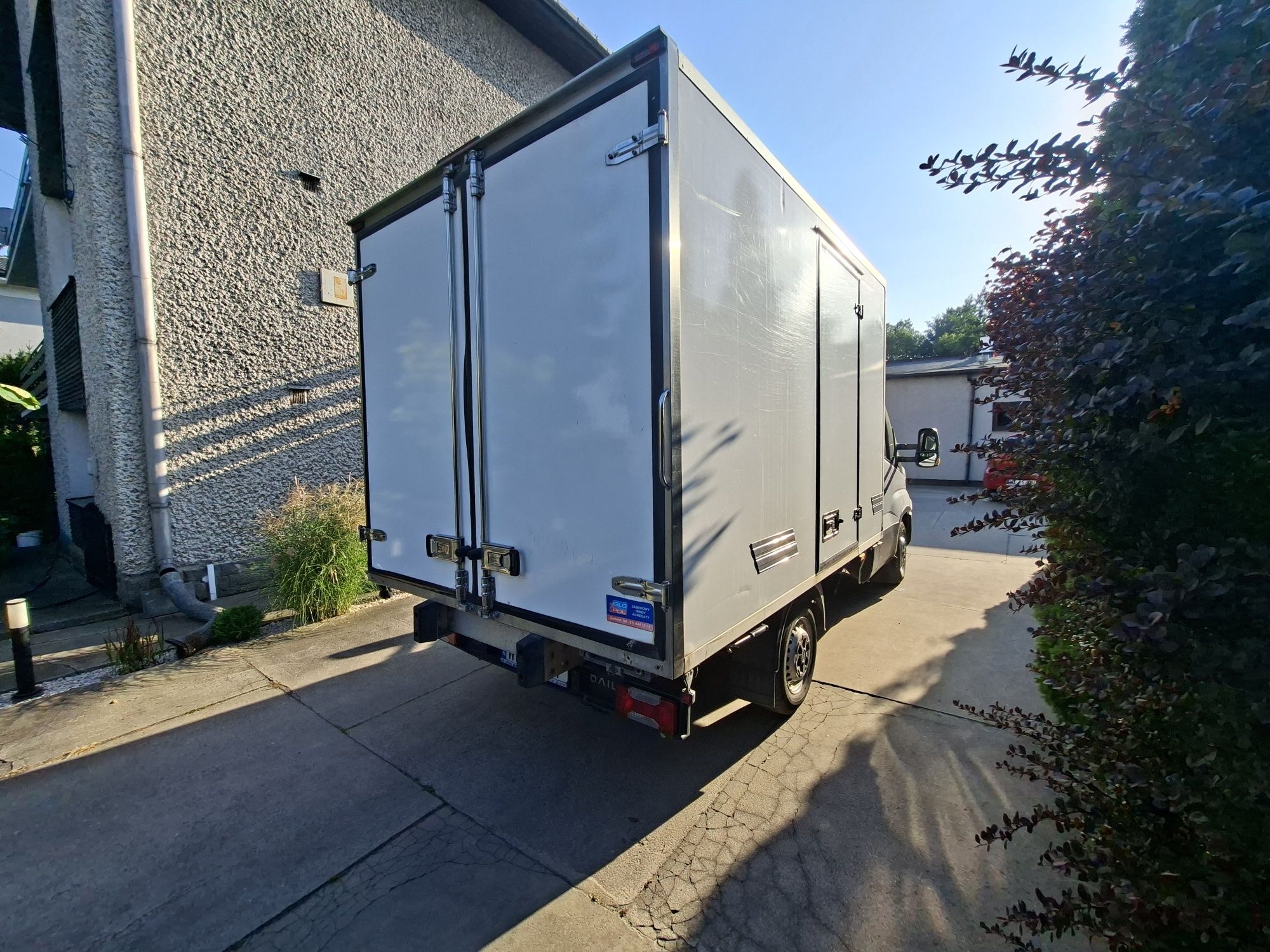 Iveco 2.3 2016 chłodnia stan bardzo dobry