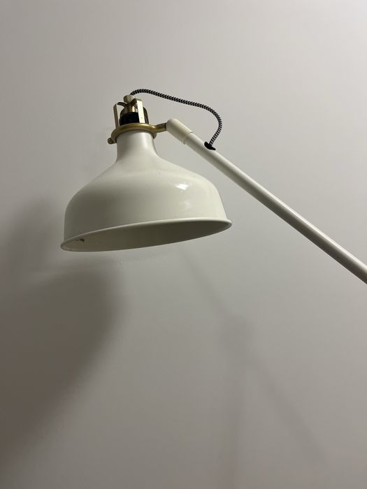 Lampa podłogowa ikea