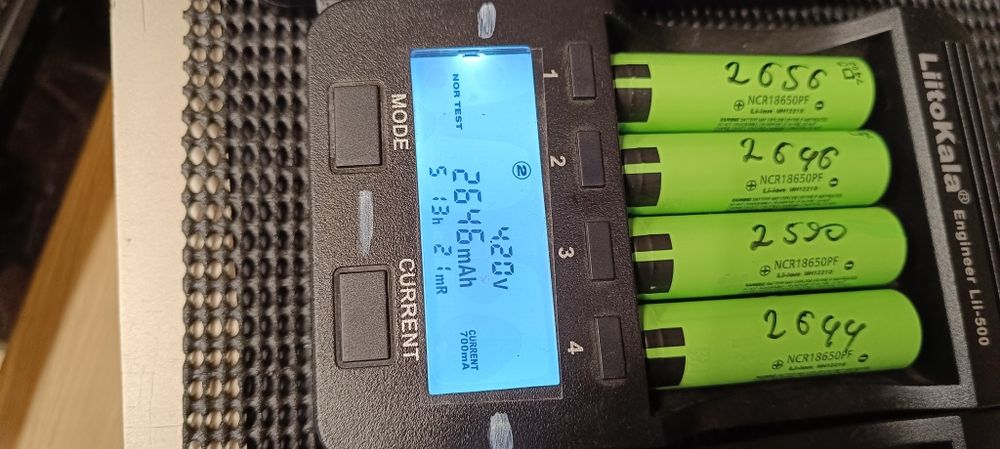 Акумулятор Panasonic NCR 18650PF 2700 mAh, 3,7В, 10А