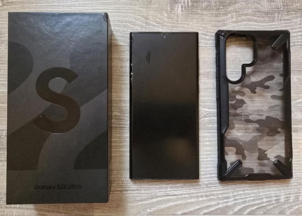 Samsung S22 Ultra 12/256GB + etui Ringke