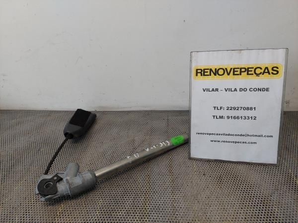 Encaixe de cinto frente direito RENAULT Megane II Break (KM0/1_)