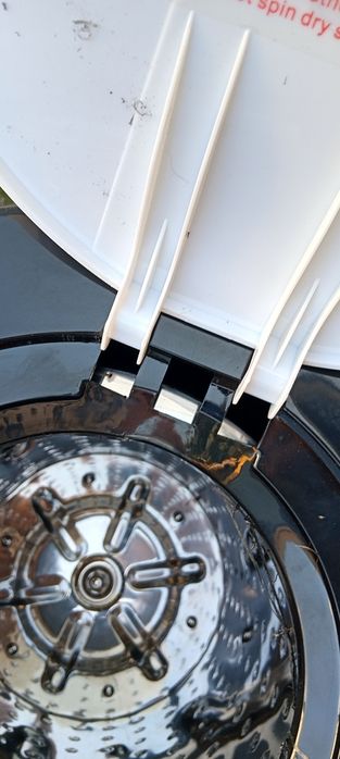 OneConcept MNW3-WS-3500  wirówka 400 watt 

Cena 159 zł 

beben mocno