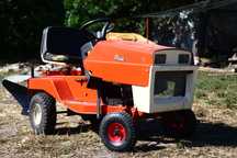 Traktorek Ogrodowy MTD Classic z Silnikiem (Briggs&Stratton) + Pług