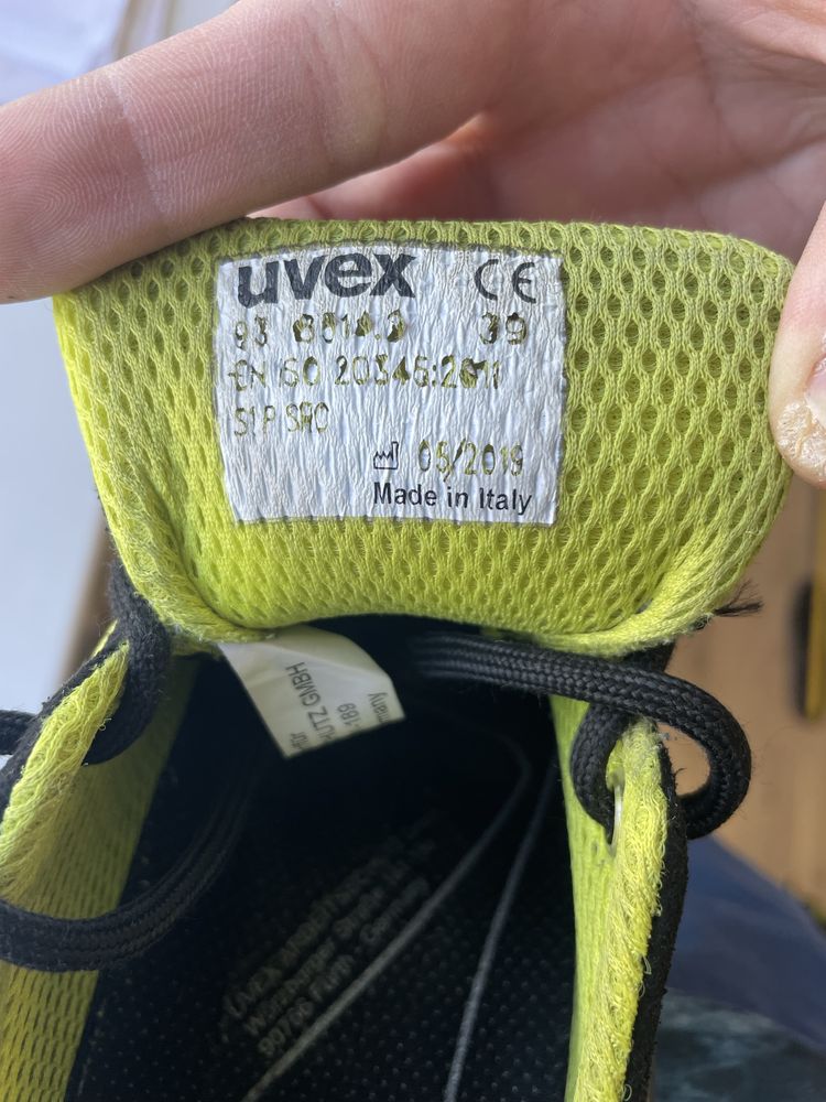 Робоче захисне взуття Uvex спецвзуття made in Italy розмір 39