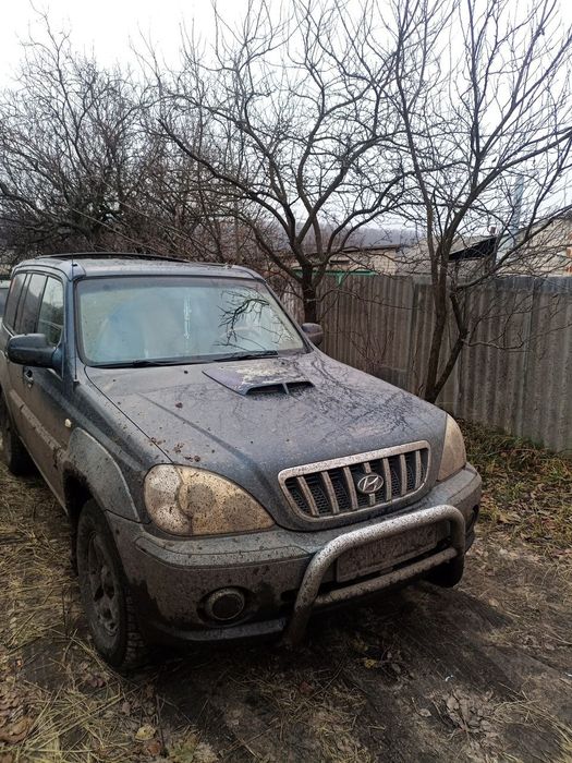 Продам внедорожник Хюндай Тарракан.