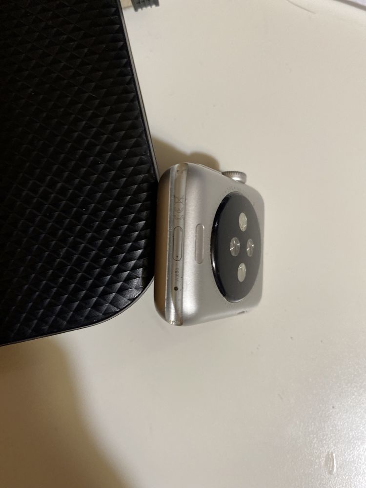 Apple Watch Série 3 GPS (A1858) 38mm - para peças