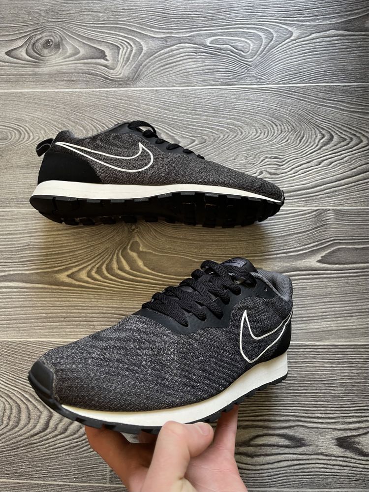 Кроссовки Nike md runner 2 размер 44 стелька 28см