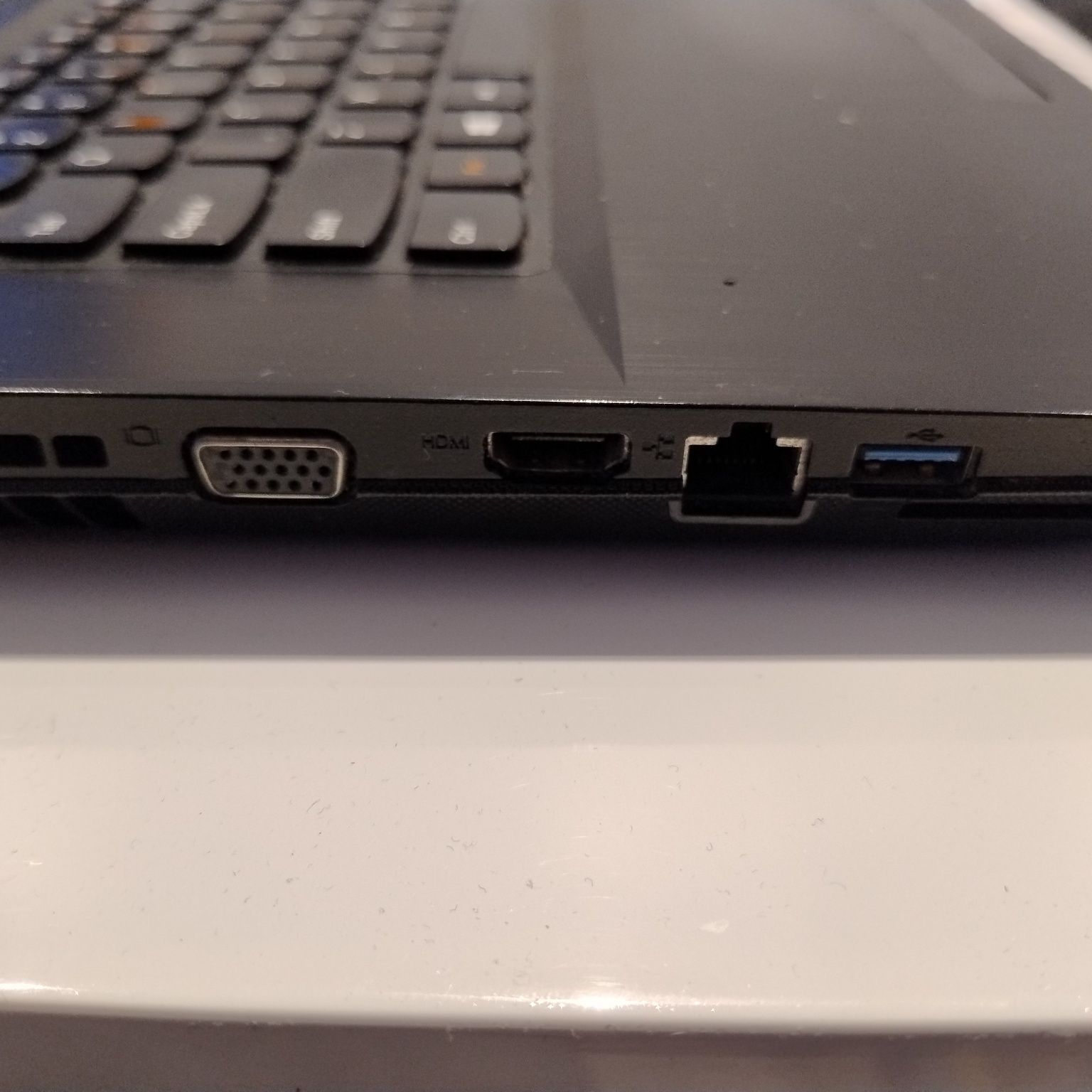 Lenovo i3 - 3110M  128/8/ 17"