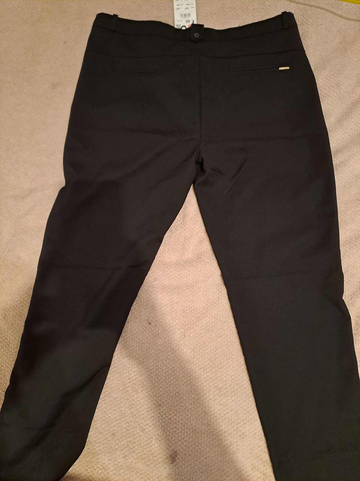 Nowe eleganckie spodnie reserved,  rozmiar 40, czarne damskie
