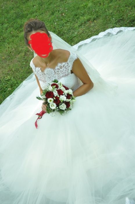 Продам свадебное платье со шлейфом дизайнера Anna Sposa. Не венчанное