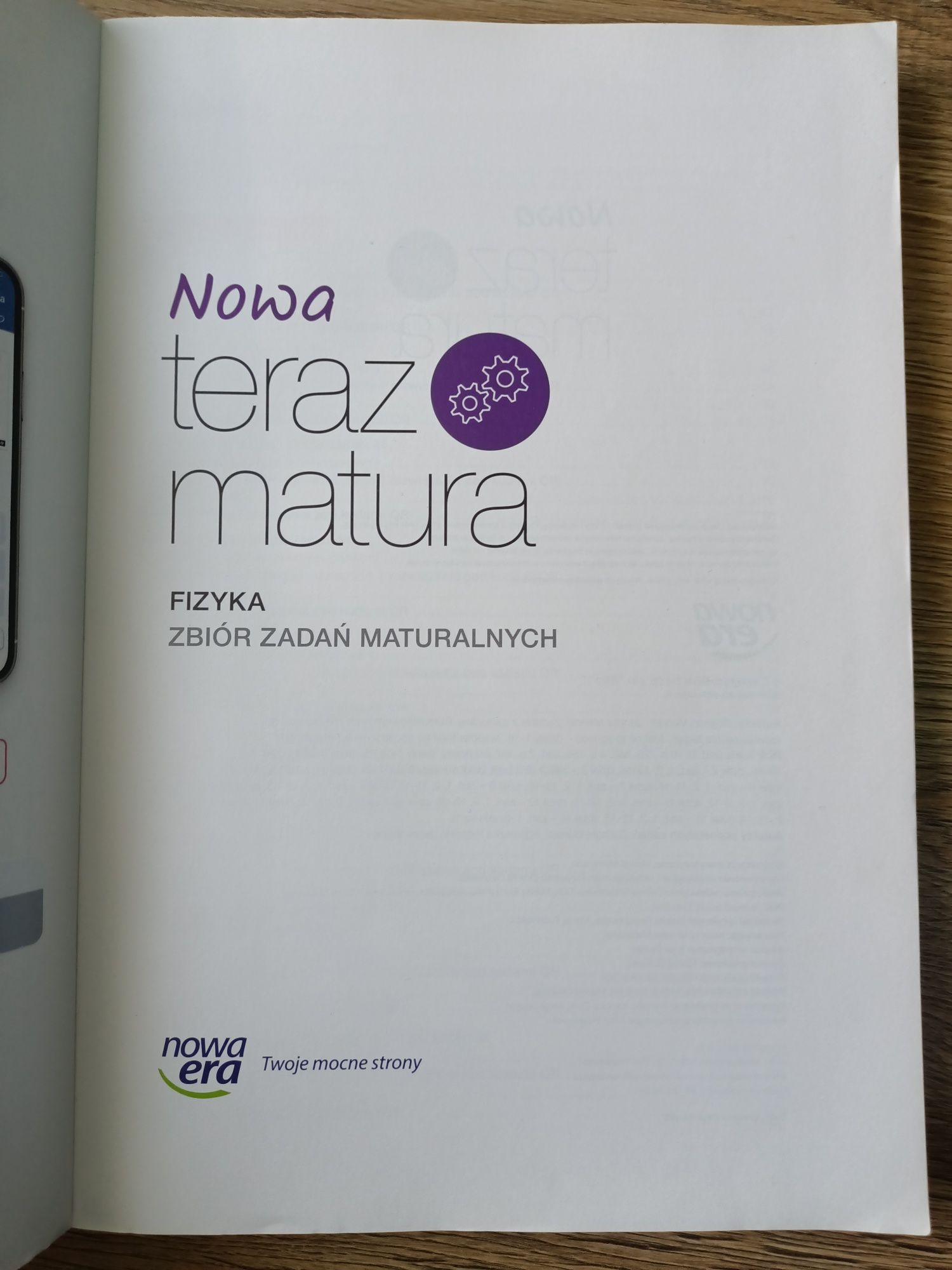 Zbiór zadań maturalnych nowa matura teraz fizyka