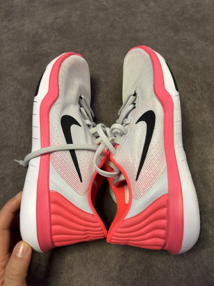 Nike Flywire Flex Supreme TR 5 r. 38,5