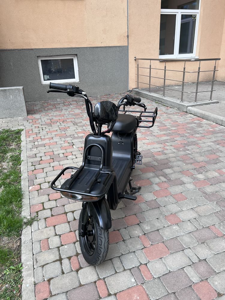 Оренда електроскутера 135 + км пробігу