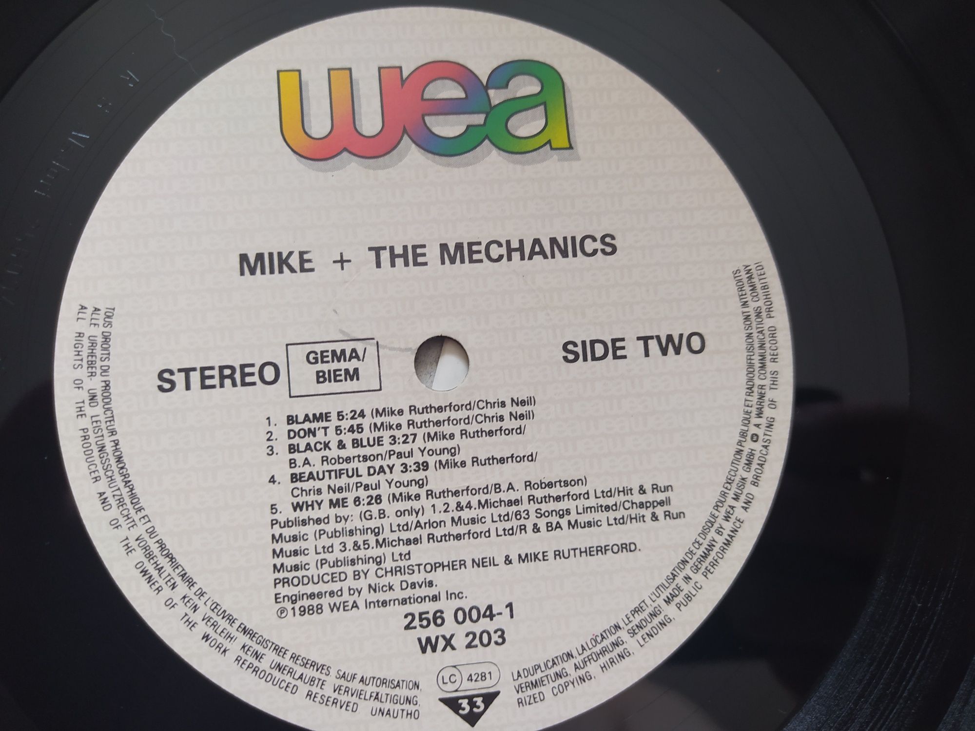 M1ke + The Mechan1c5 – Living Years EX