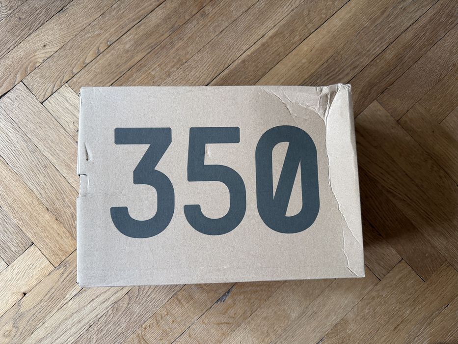 Yeezy 350 v 2  47 1/3 bone