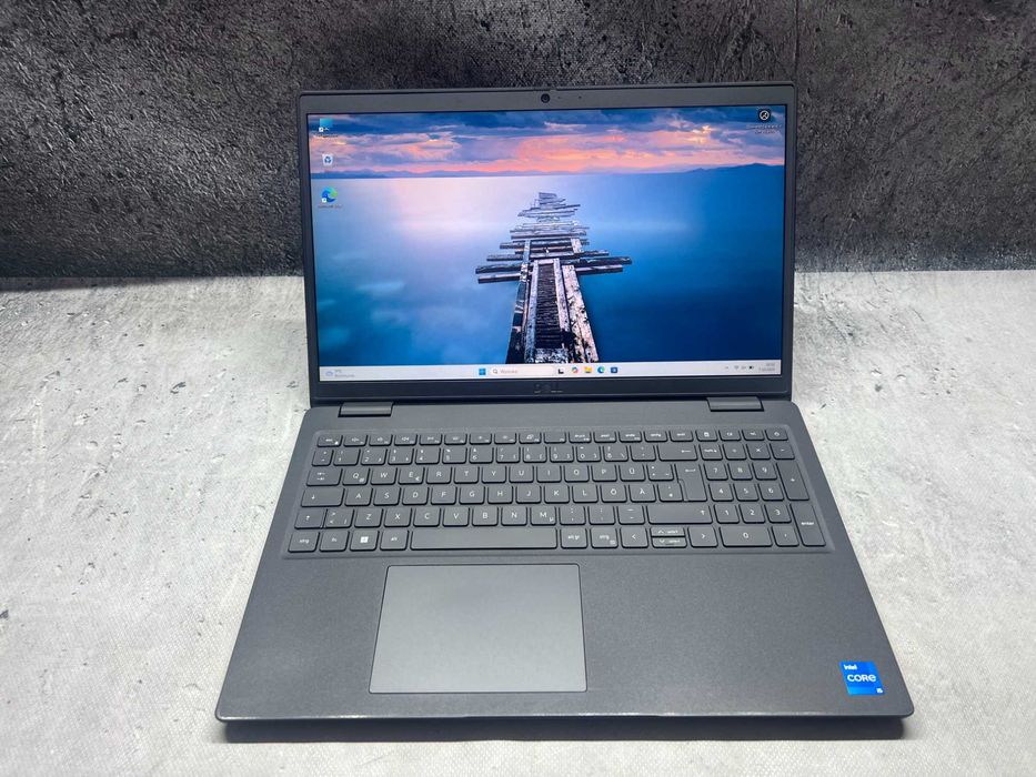 Dell Latitude / i5 1135G7 4.2GHz / 16GB DDR4 / 512SSD / 15.6FHD / W11