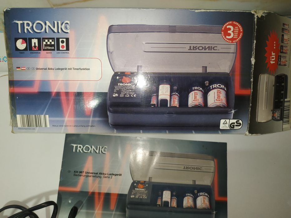 Зарядка для батареек TRONIK KN 967