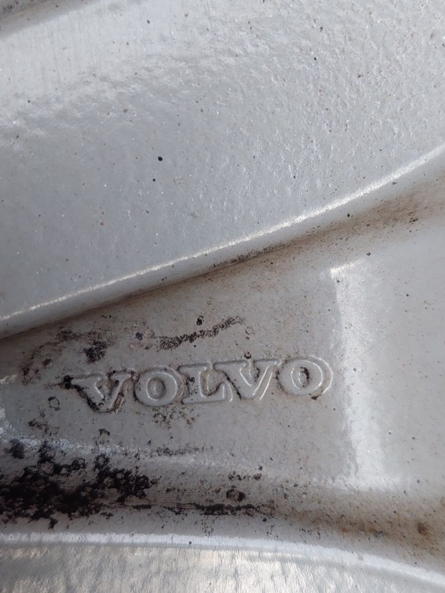 Felgi aluminiowe Volvo r16 alufelgi