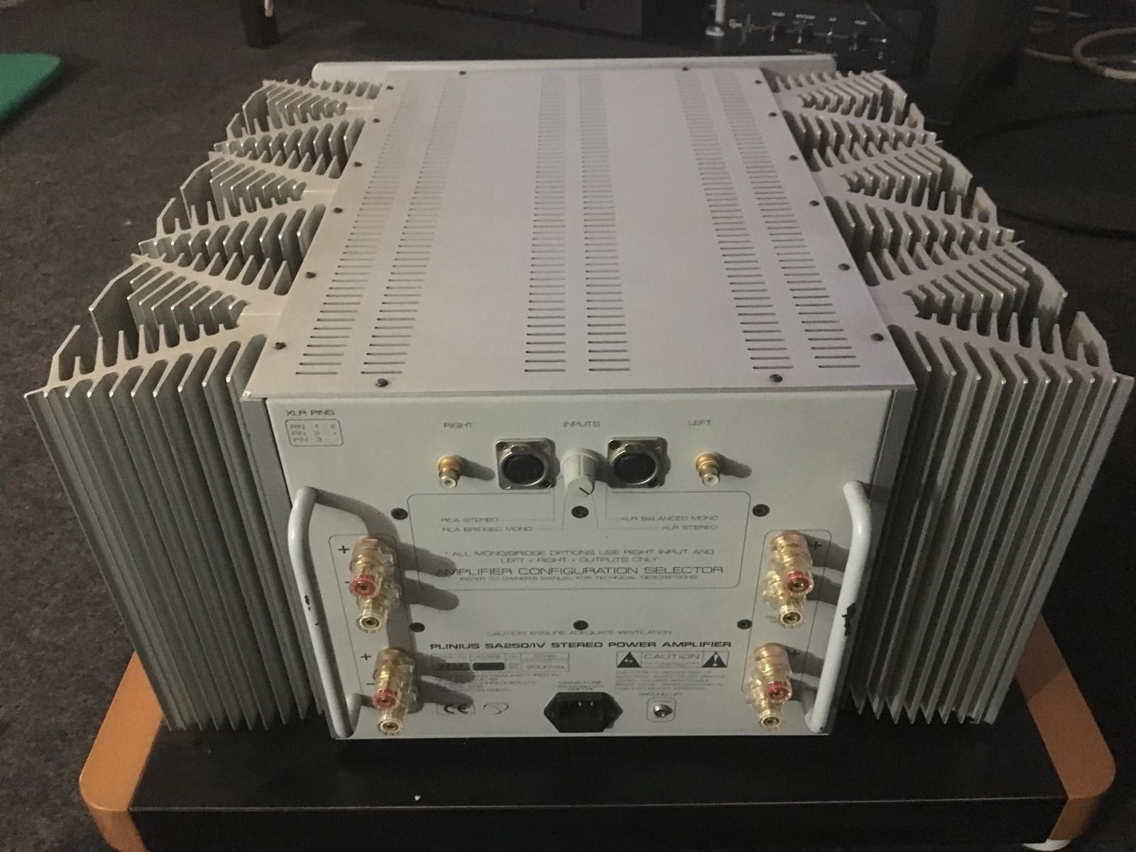 Power Amplifier - Amplificador de Potência  Plinius SA-250 MK IV