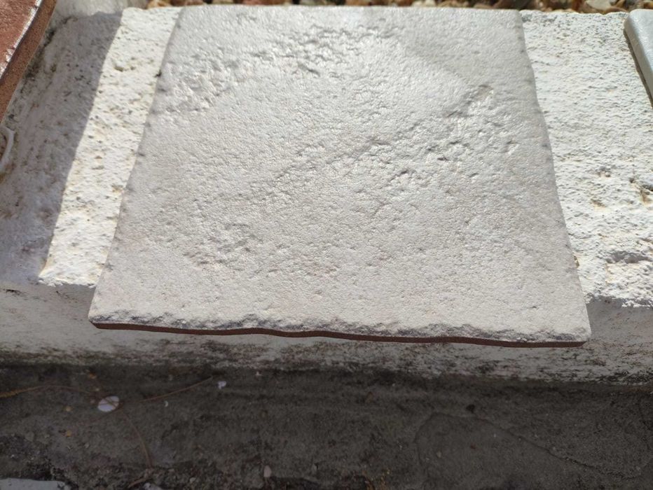 Azulejos novos - Materiais de construção