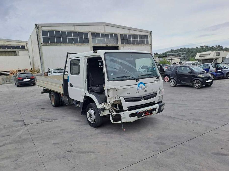 Mitsubishi Fuso Canter 3.0D Cabine Dupla, 2018, Nacional