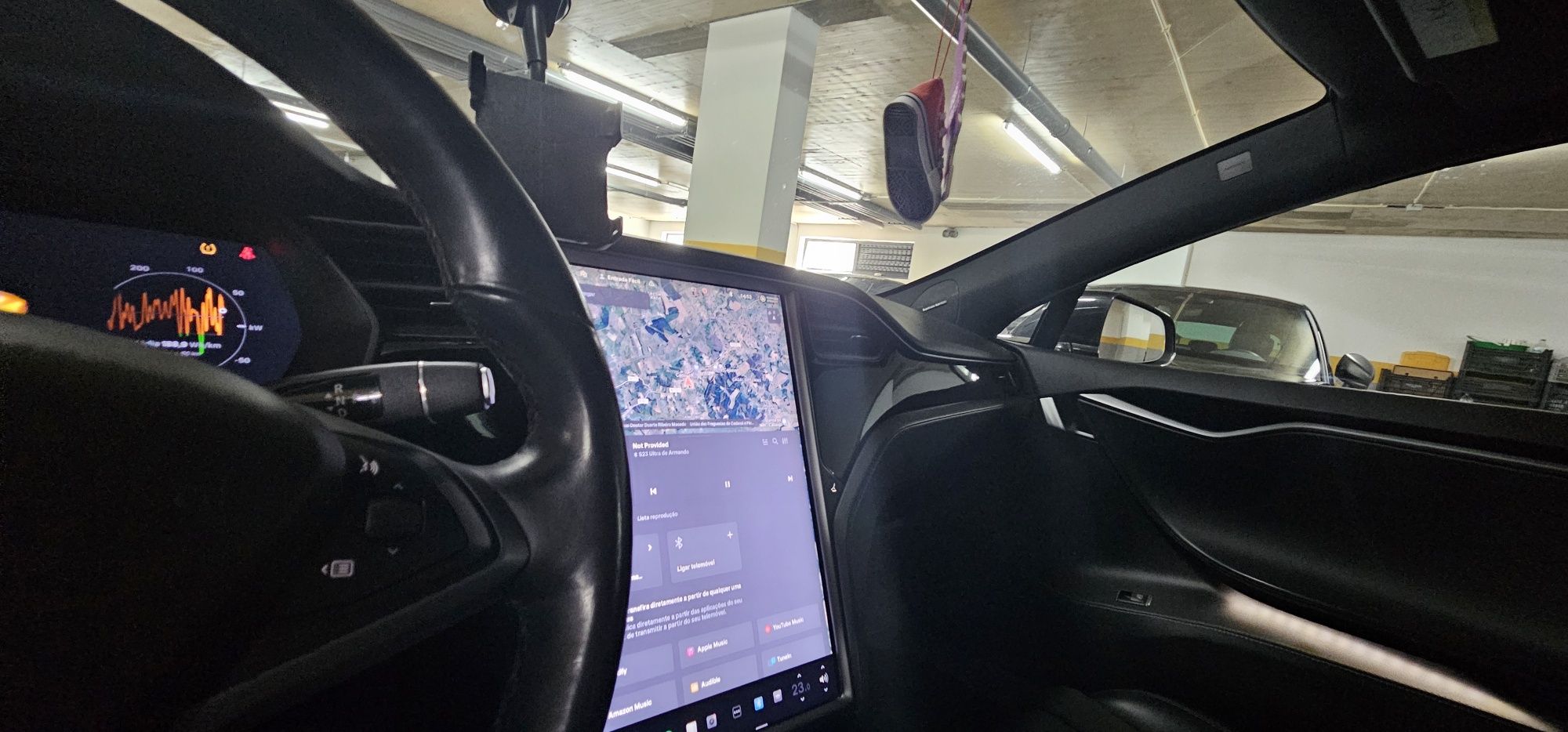 Tesla model S 75D  Impecável