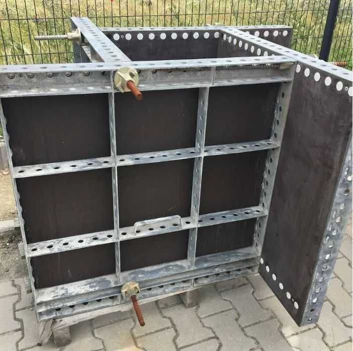 Szalunek lekki fundamentowy płyta 90x90 TEKKO PION BOX BAUTEK Szalunki