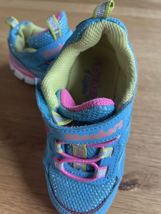 Buty Skechers. Świecące.