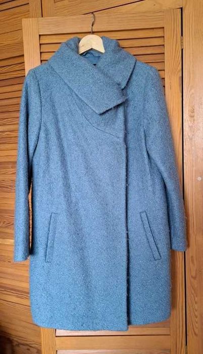 Plaszcz boucie Reserved rozm 40