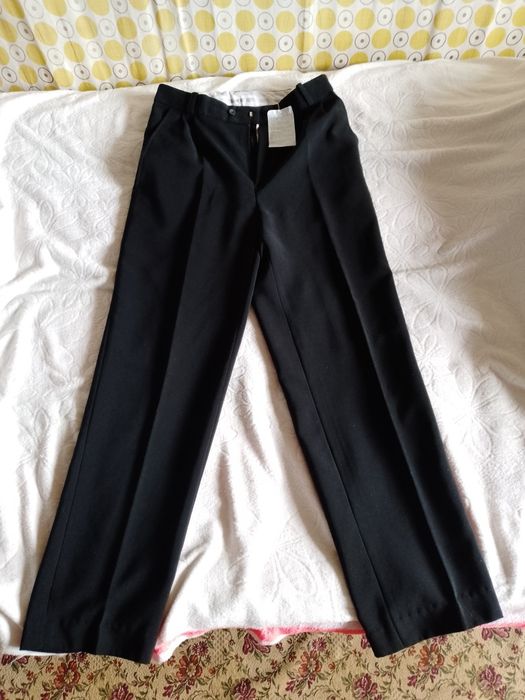 Продається одяг чоловічий.