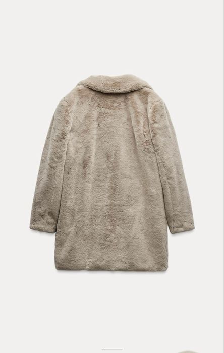 Шубка з штучного хутра zara