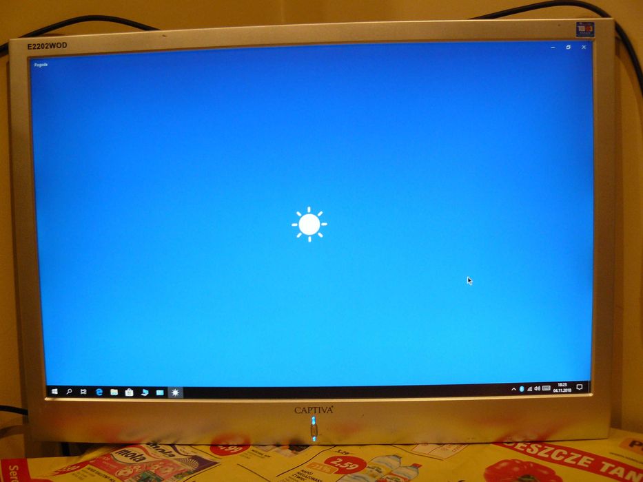 Monitor 22 z wbud. głośniki vga