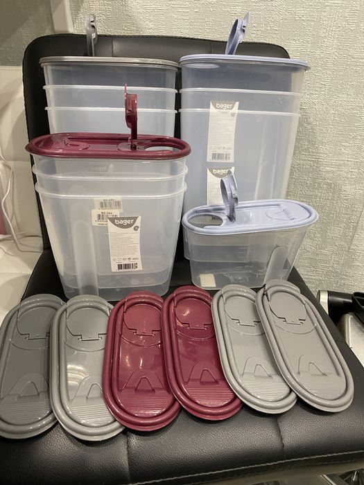 Продам набор емкостей для сыпучих продуктов .Турция