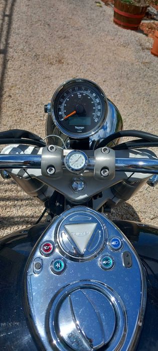 Triumph American Bonneville 865cc 2014