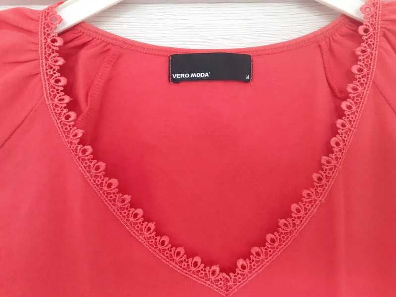 Top Vero Moda z ozdobnym dekoltem - rozmiar S