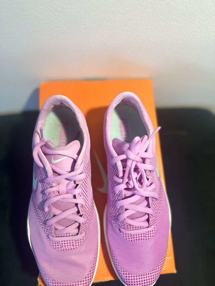 Buty sportowe damskie Nike Studio Trainer