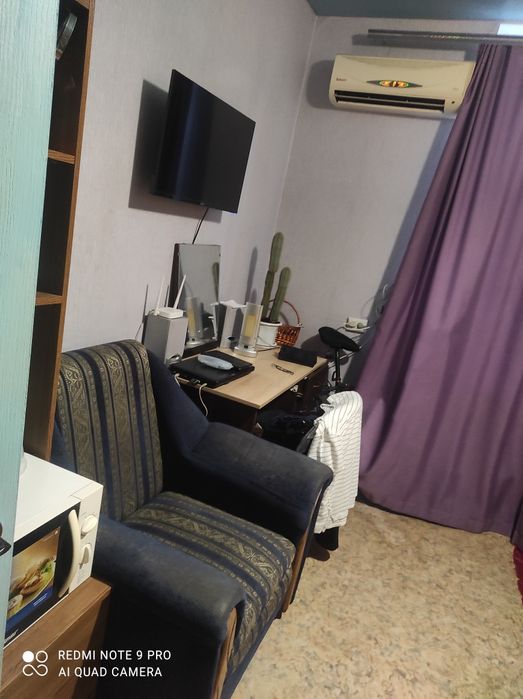 Продаж простора кімната в гуртожитку