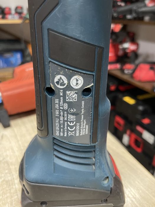 Bosch GWS 18-125 V-Li / акумуляторна болгарка Бош 18V