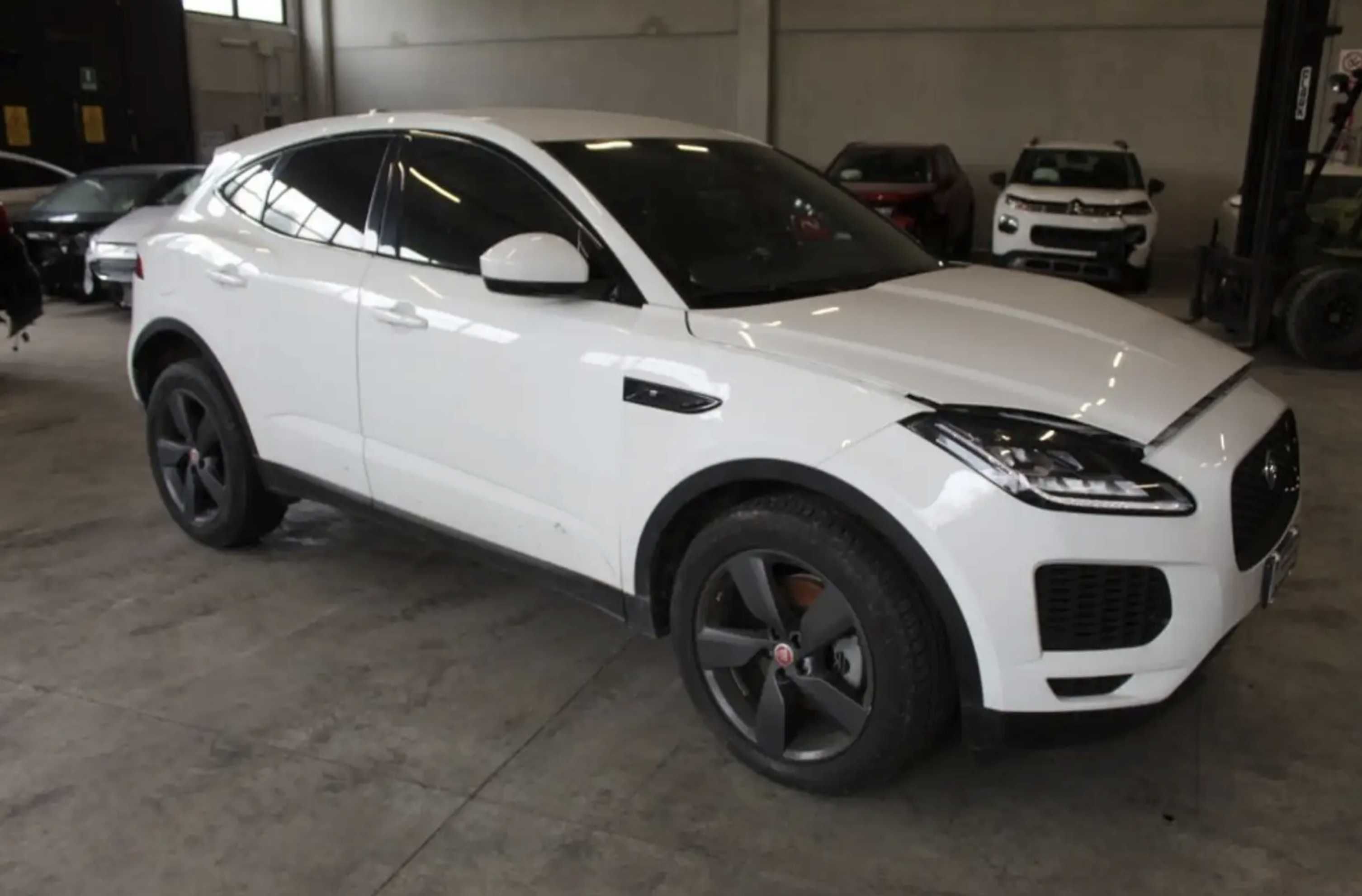 Разборка JAGUAR E-PACE Ipaсe бампер бу запчасти Ягуар айПейс