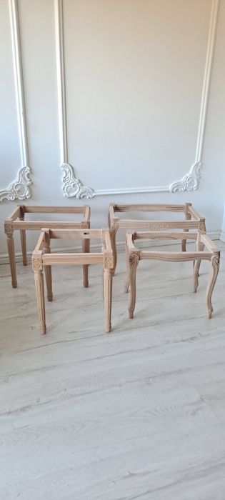 Stylowa pufa podnóżek stołek taboret Ludwik Ludwikowski Medalion