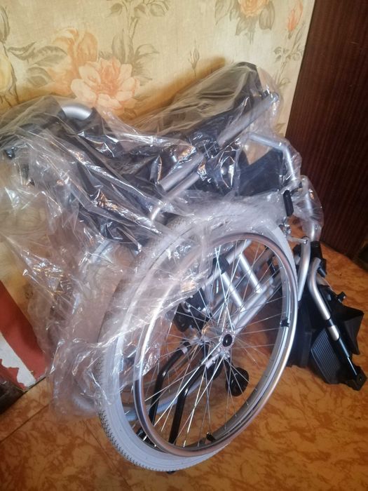 Кресло колесное (инвалидное)