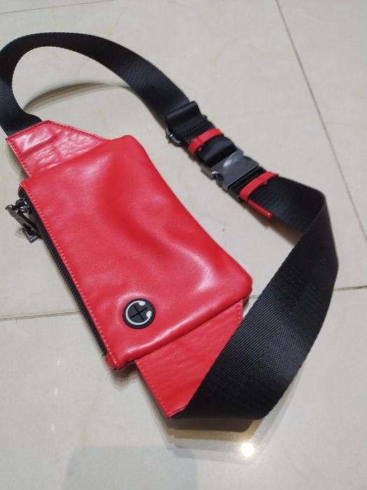 Nerka Zara torebka saszetka do pasa na dokumenty