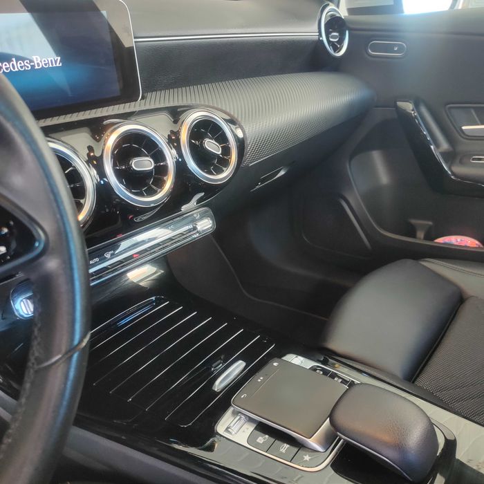 Mercedes A180D linha progressiva AUT