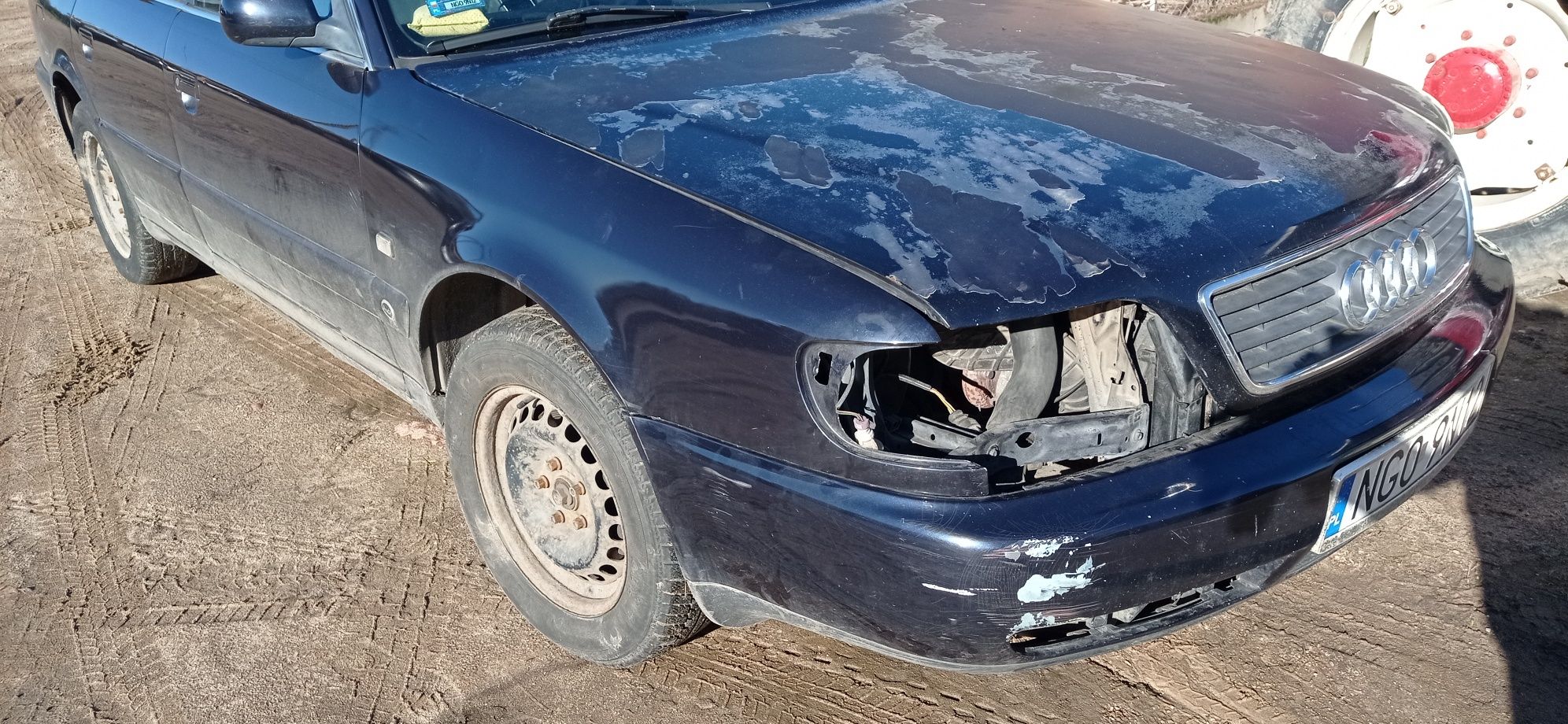 Audi A6 C4 fotele podłokietnik skrzynia pompa silnik błotnik licznik