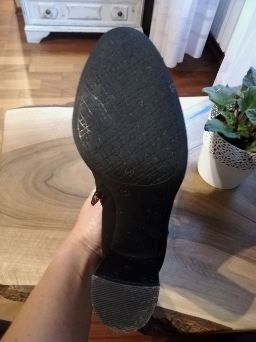 Buty , buty zamszowe , eleganckie szpilki 41