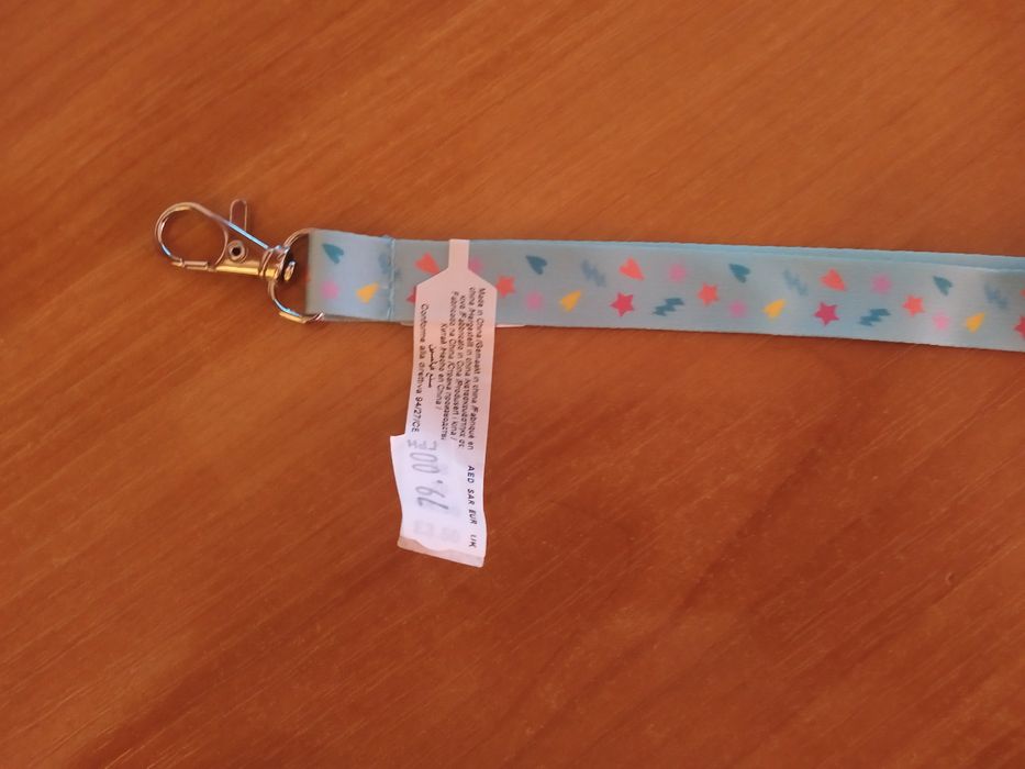 Шнурок для бейджика Accessorize . Новый.