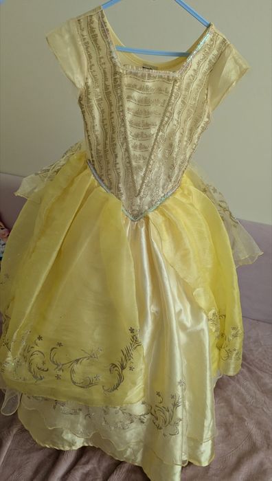 Карнавальна сукня Бель на 5-6 років. TU. Стан нової