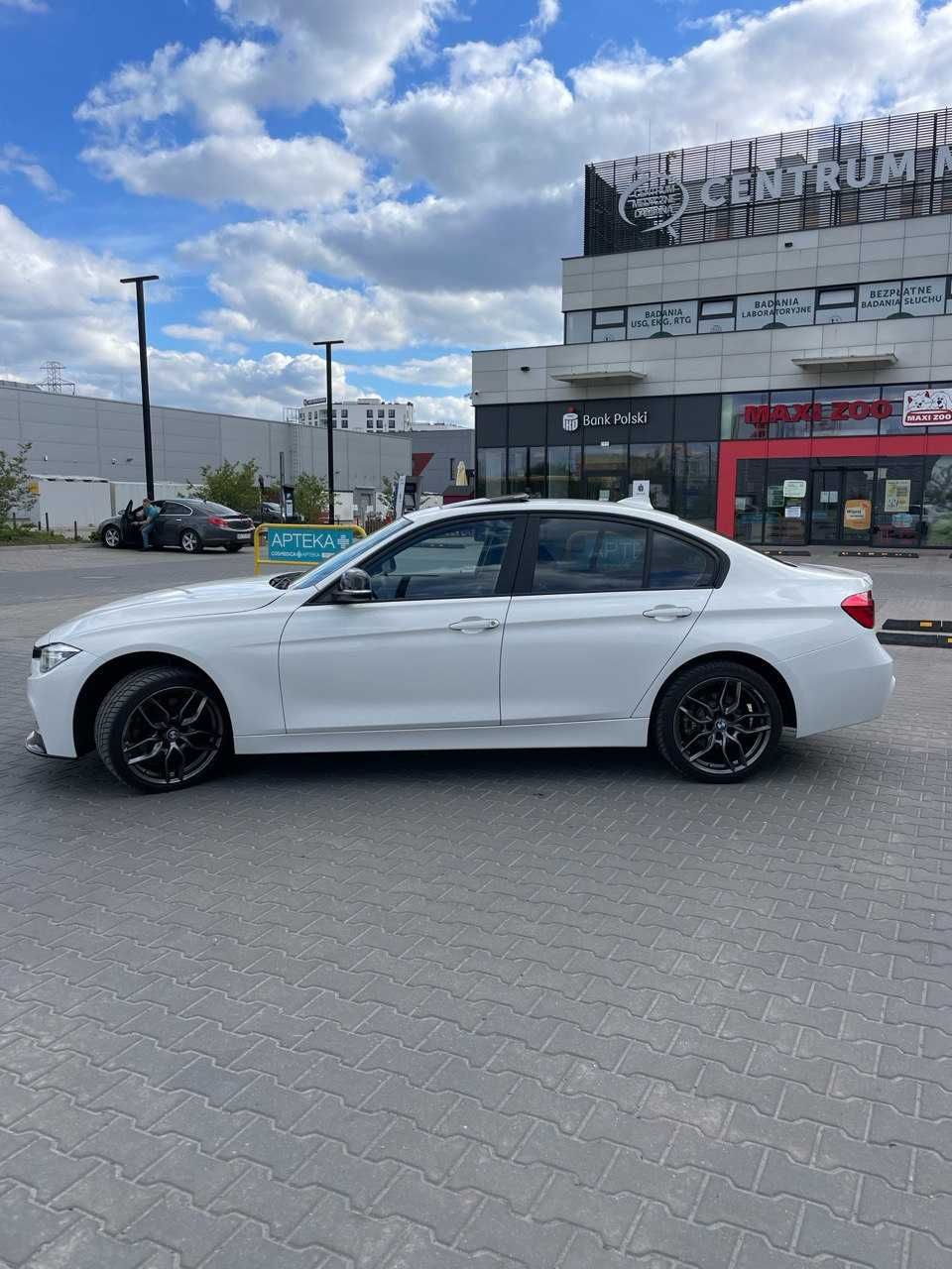 W sprzedaży BMW 3 +VAT 23%