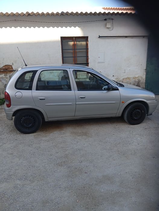 Opel corsa b ano 2000